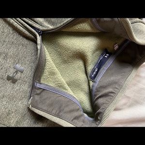 Large Under Armor green half zip sweater